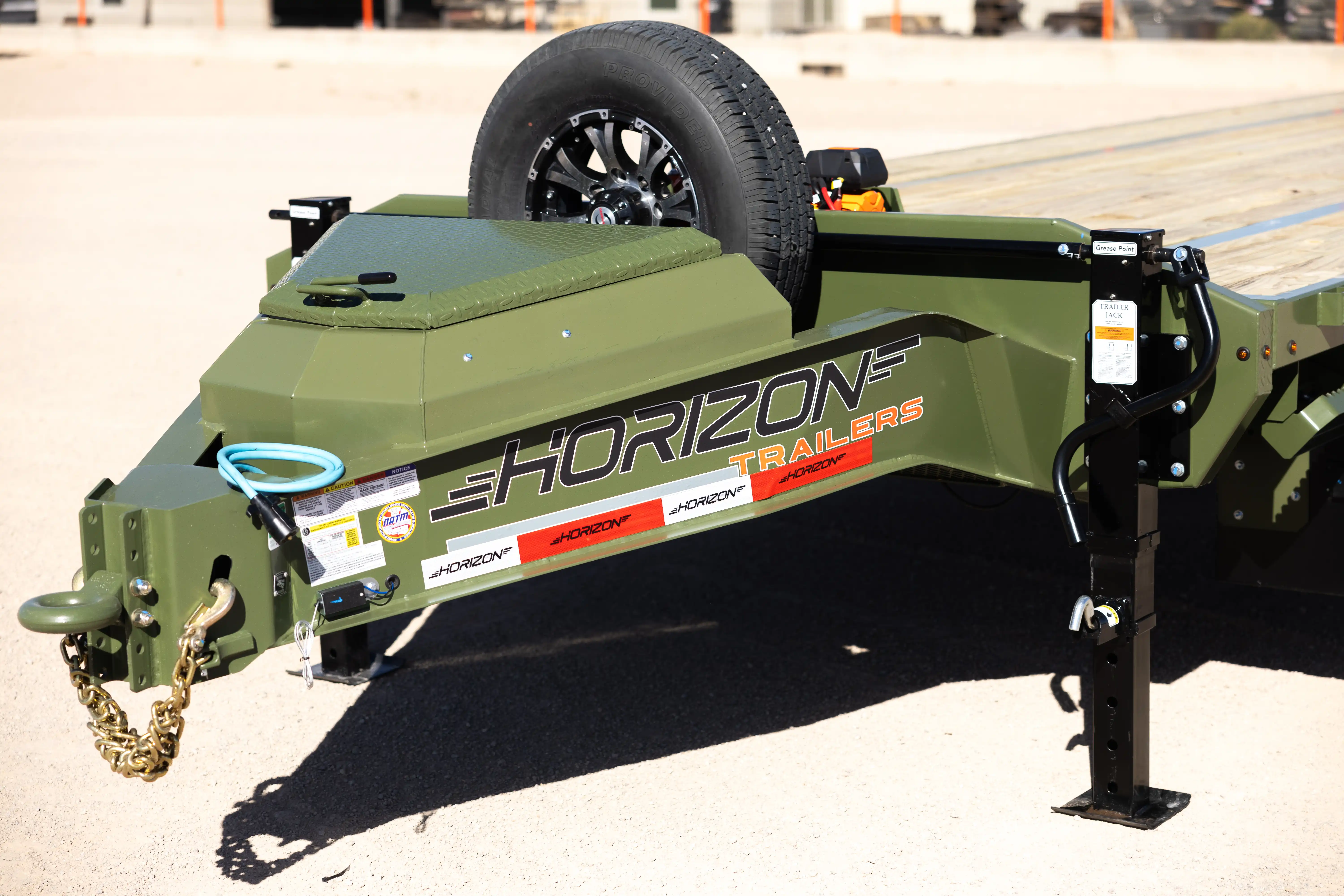 horizon trailers img